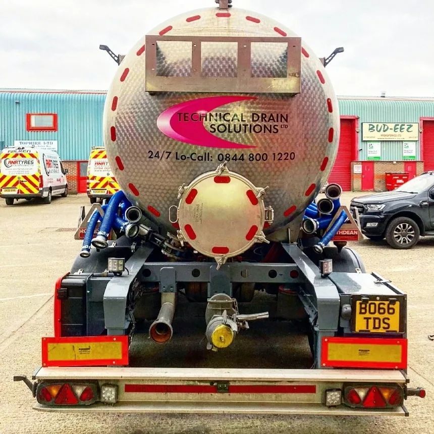 Rear of a TDS vacuum tanker on site